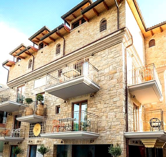 Leda Suites